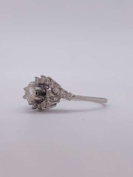 14kt White Gold Diamond Cocktail Ring