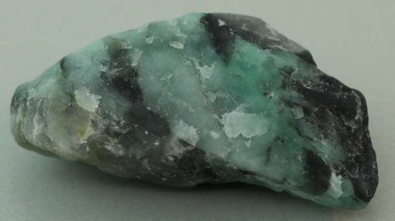 Gorgeous 21.88ct raw Emerald in matrix