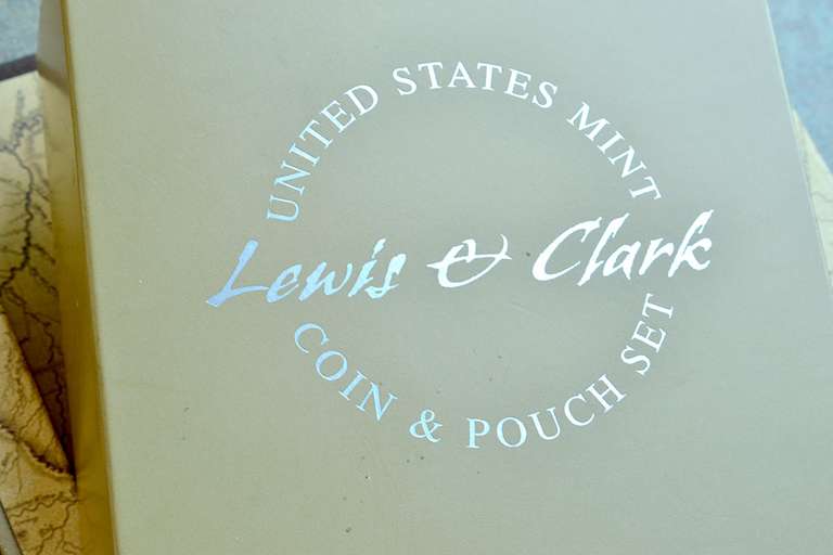 Coin & Pouch Commem Silver Dollar Set, Sioux