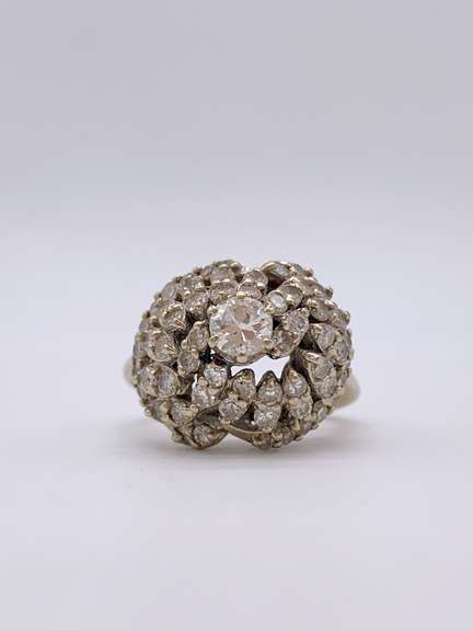 14kt Gold & Diamond Ring