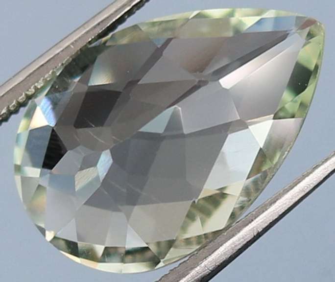 Brilliant 4.68ct natural platinum green Amethyst