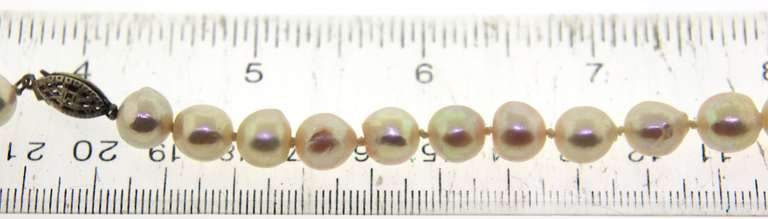 Elegant Peach Baroque Pearl Necklace