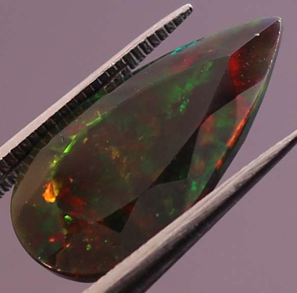 Firey mixed pattern flashing 2.64ct Black Opal
