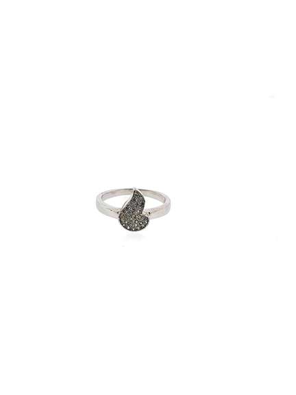 Chic Sterling Silver Ring with White Gemstones