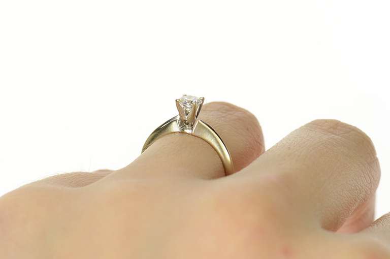 14K White Gold 0.47 Ct Diamond Classic Solitaire Engagement Ring