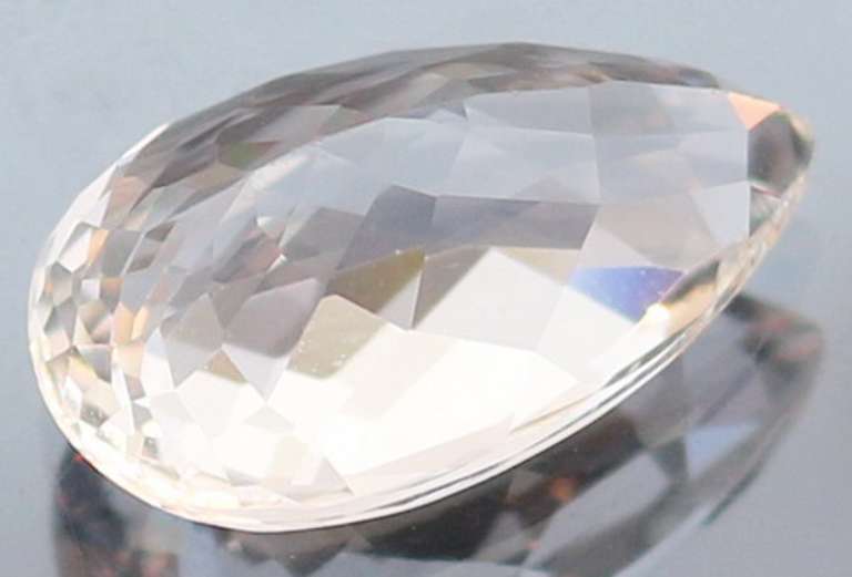 Amazing 7.50ct UNTREATED diamond white Topaz
