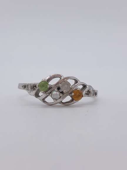Fun 10kt Gold Gemstone Ring