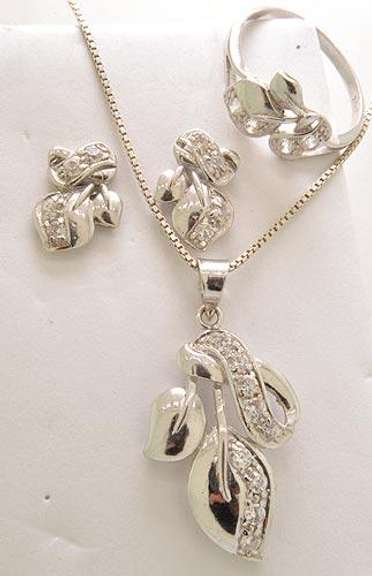 18kt White Gold and CZ Set