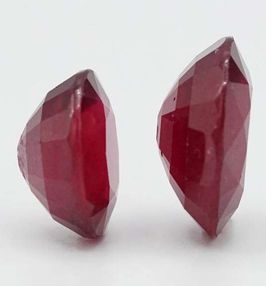 2 BLOOD RED NATURAL RUBY (GF) OVAL CUT