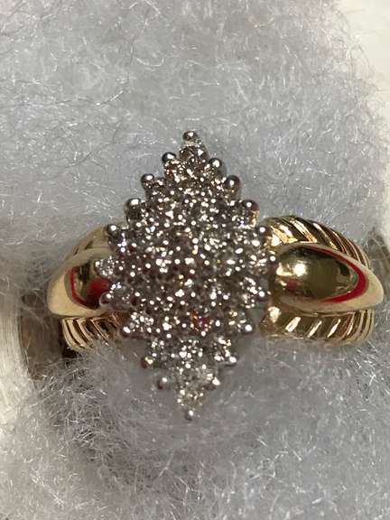 14K DIAMOND RING