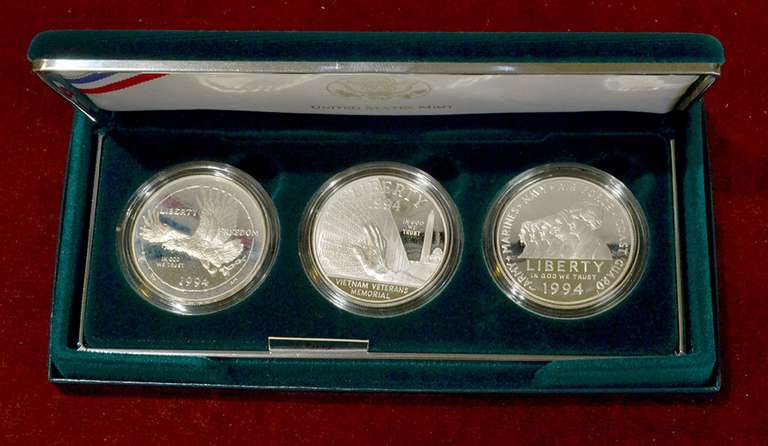 3 Coin Veterans Memorial Proof $ Commem Set