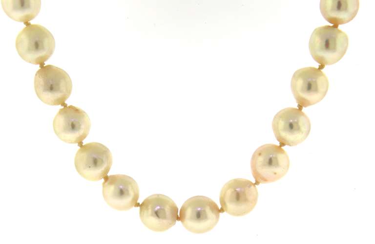 Elegant Peach Baroque Pearl Necklace
