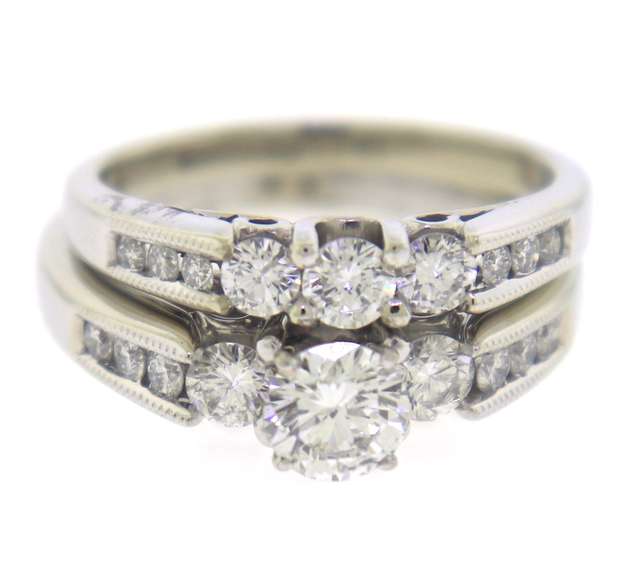 Brilliant white Gold Diamond Wedding Set