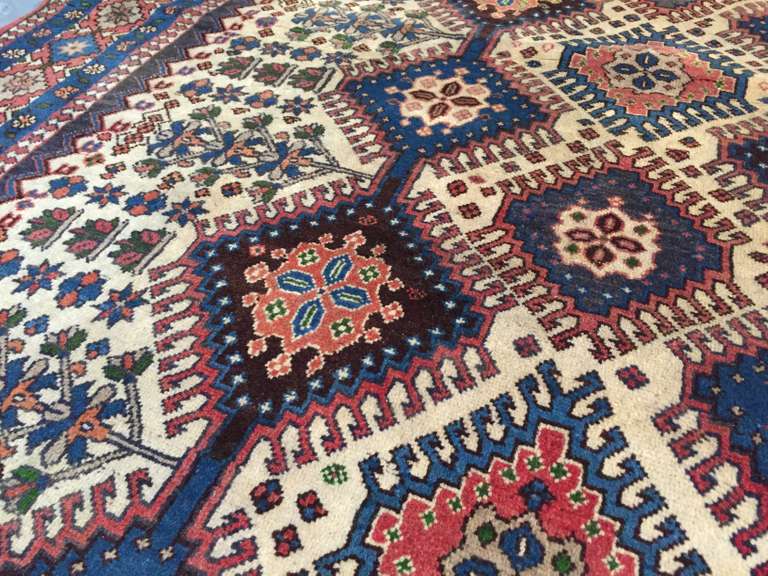 MAGNIFICENT  PERSIAN  RUG 6'.9"X 9'.3"
