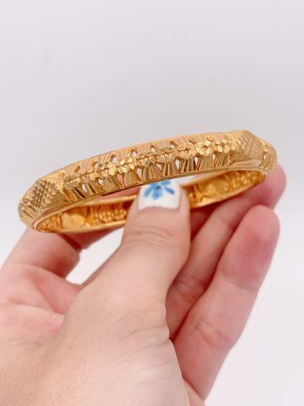 21kt Yellow Gold Bracelet