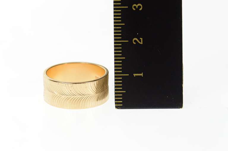 14K Yellow Gold 8.3mm Grooved Chevron Wedding Band Soviet Ring