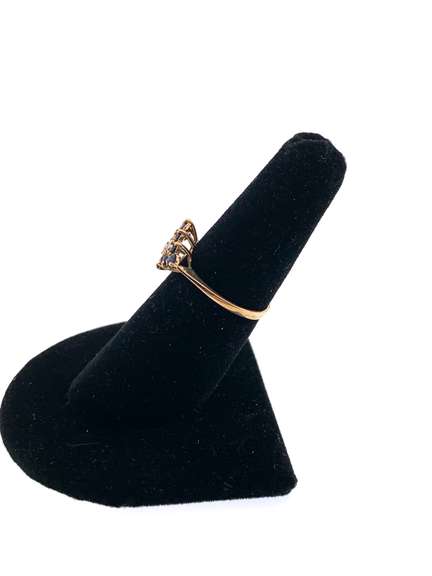 8kt Yellow Gold Sapphire & Opal Ring