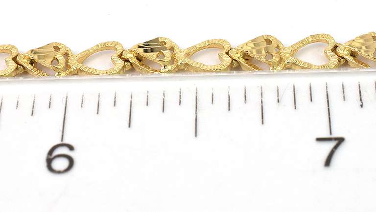 Sweet Heart-Linked Bracelet in 14KT Yellow Gold