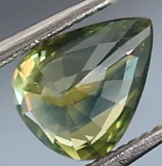 Heated only! 1.0ct party color Australian Sapphire