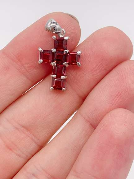 14kt Gold & Garnet Cross Pendant