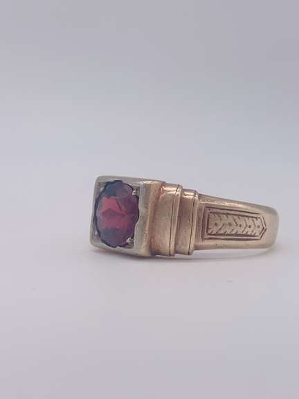 14kt Gold Garnet Cocktail Ring