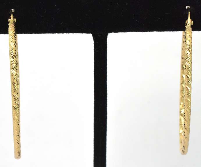 Geometrically Etched Elongated Hoops in 14KT Yellow Gold