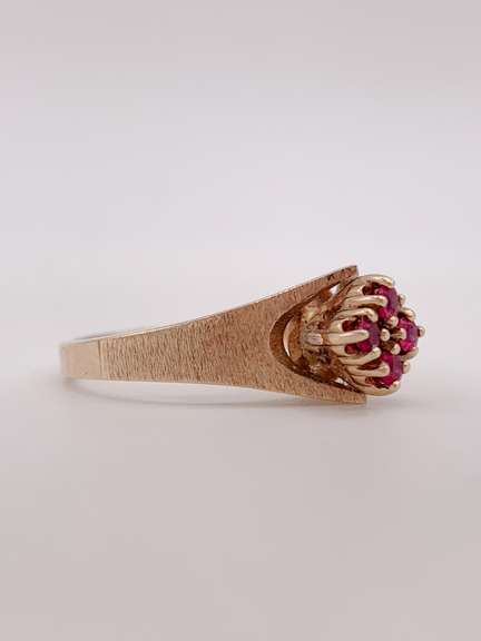 10kt Solid Gold & Ruby Cocktail Ring