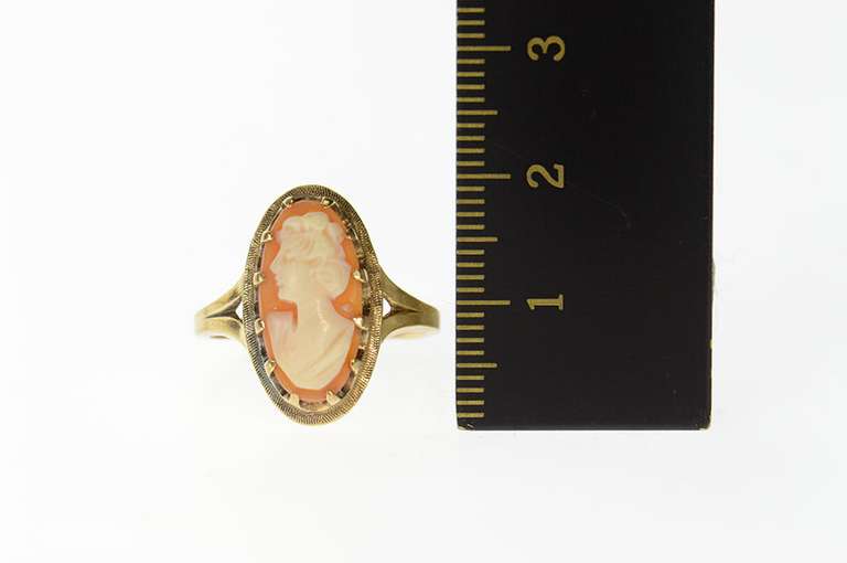 10K Yellow Gold Carved Shell Cameo Lady Retro Statement Ring