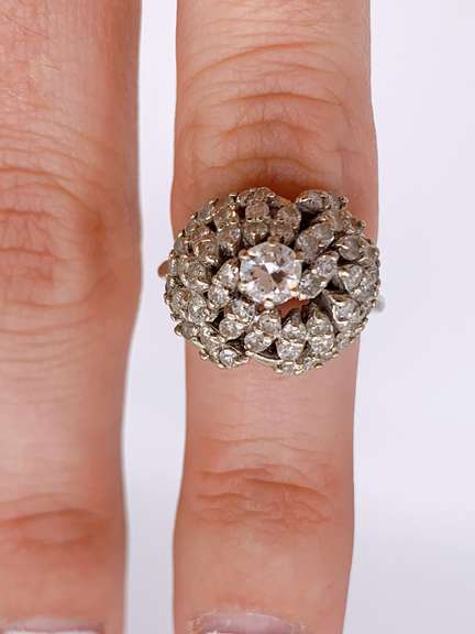 14kt Gold & Diamond Ring