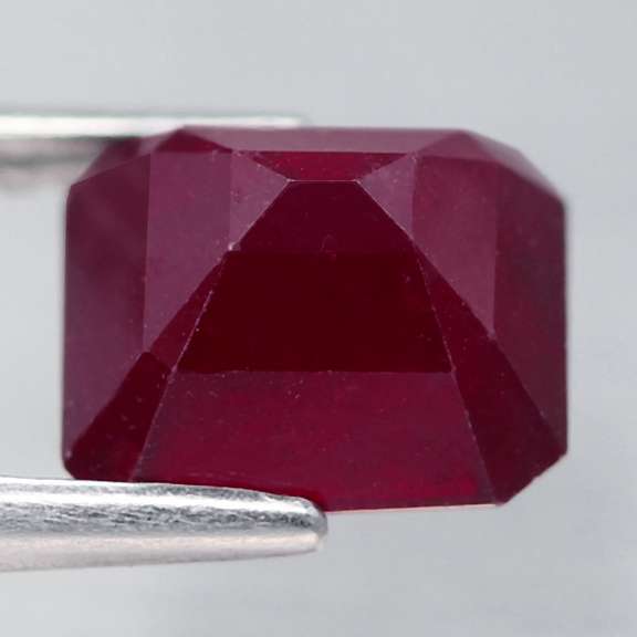 Lovely 3.79ct rich blood red Ruby