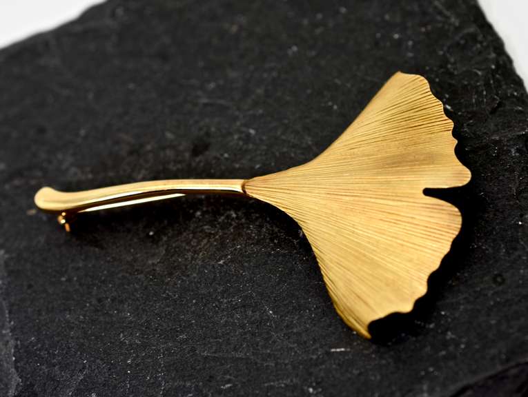 Artistic Ginkgo Leaf 14K Brooch