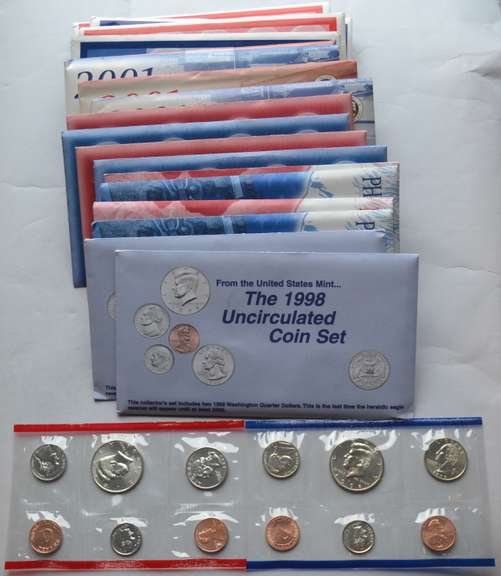 2 Each US Mint Sets 1998-2002 P & D