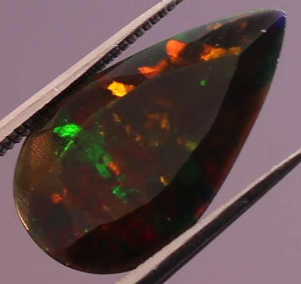 Firey mixed pattern flashing 2.64ct Black Opal