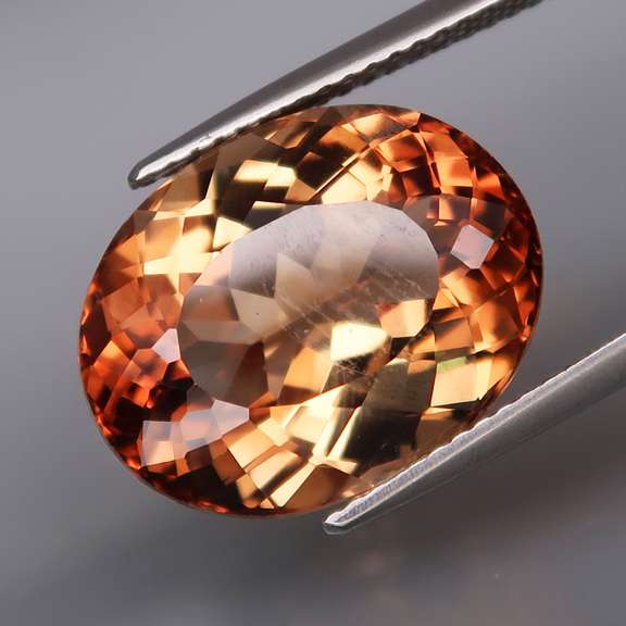 High grade 13.38ct VS Imperial Topaz