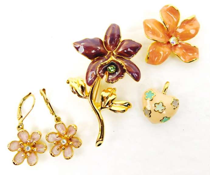 Collection of Vintage Joan Rivers Jewelry