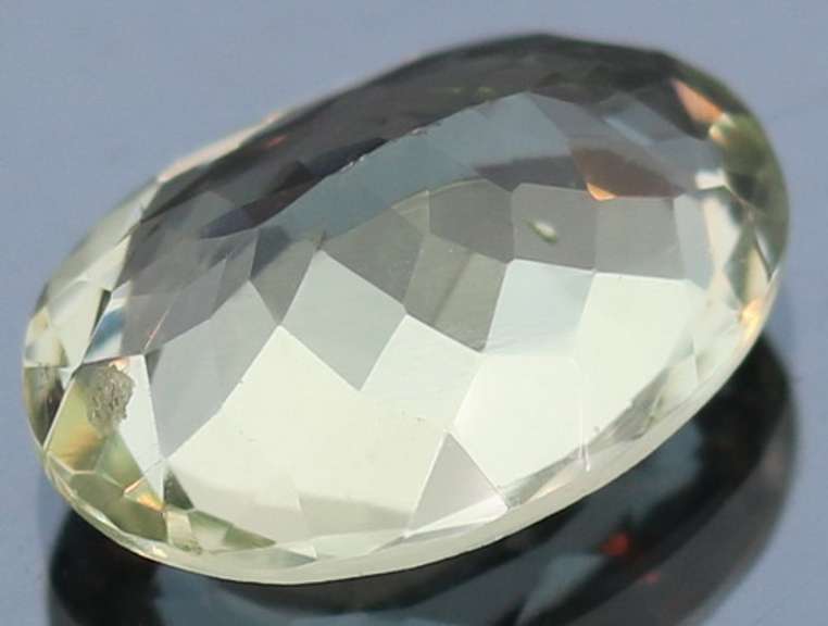 Brilliant 9.82ct natural platinum green Amethyst