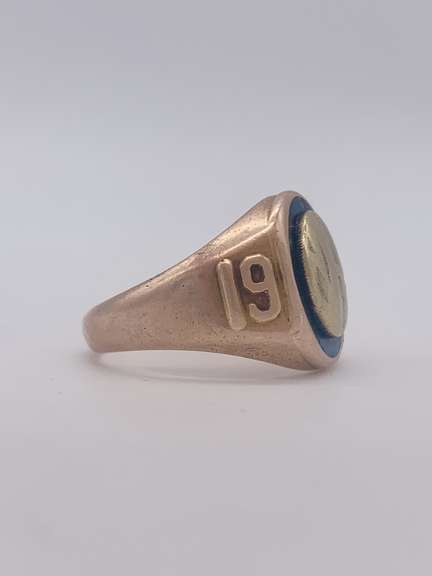 10kt Solid Gold Class Ring