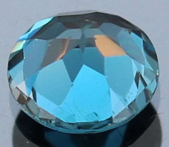London blue! 1.47ct open color Topaz solitaire