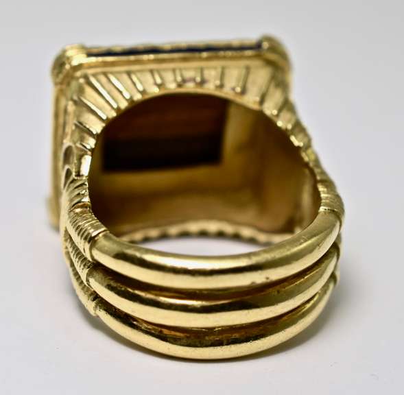 Beautifully-Made Impressive 18K Tiger's Eye Ring