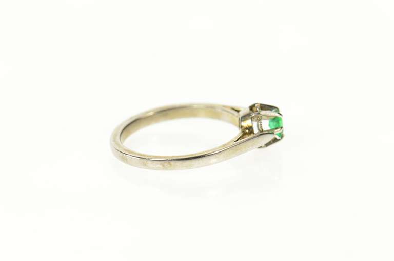 18K White Gold Square Natural Emerald Retro Promise Ring