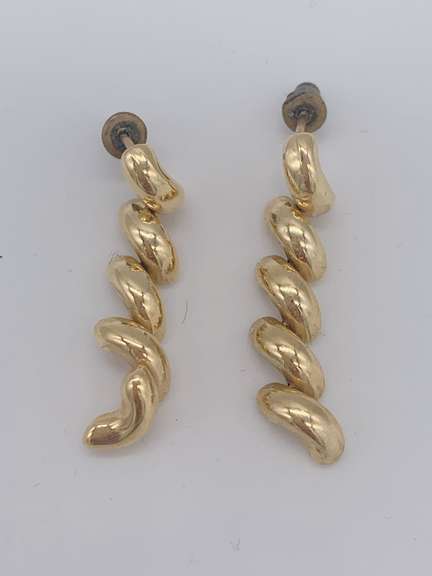 14kt Solid Yellow Gold Dangle Earrings