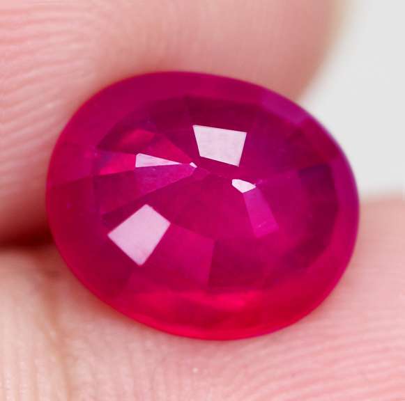 Vivid imperial red 4.34ct oval cut Ruby