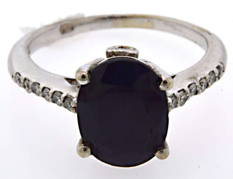 Regal Sapphire and Diamond 14kt Ring