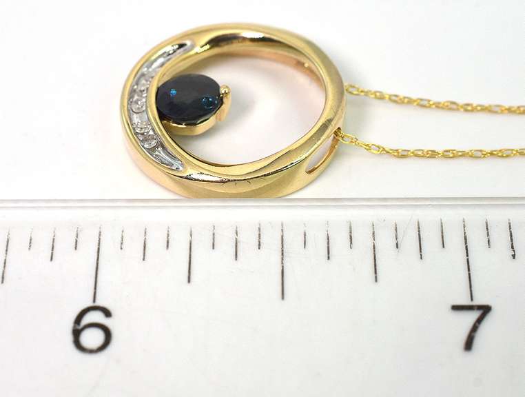 Alluring Sapphire & Diamond Necklace in Yellow Gold