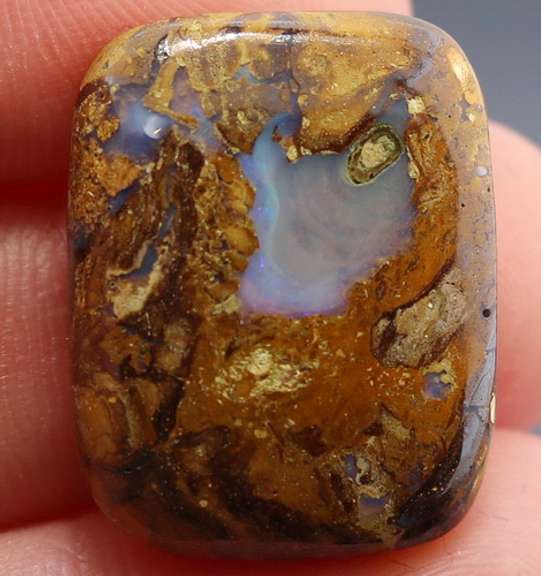 Liquid luster 27.56ct Boulder Opal