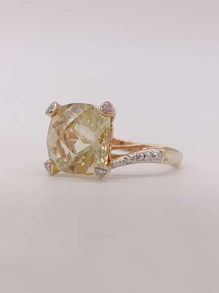 Gorgeous 14kt Gold, Citrine, & Diamond Cocktail Ring