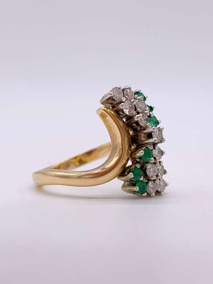 14kt Gold, Emerald, & Diamond Ring