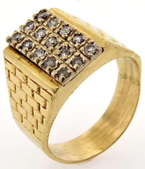 Impressive Men's 14kt Diamond Ring