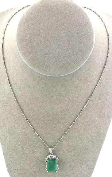 Lovely Natural Emerald & Sapphire Necklace in Sterling Silver