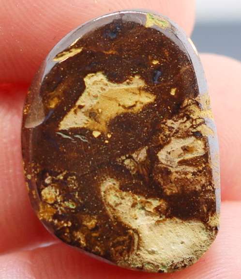 Eye catching 26.43ct untreated Koroit Boulder Opal